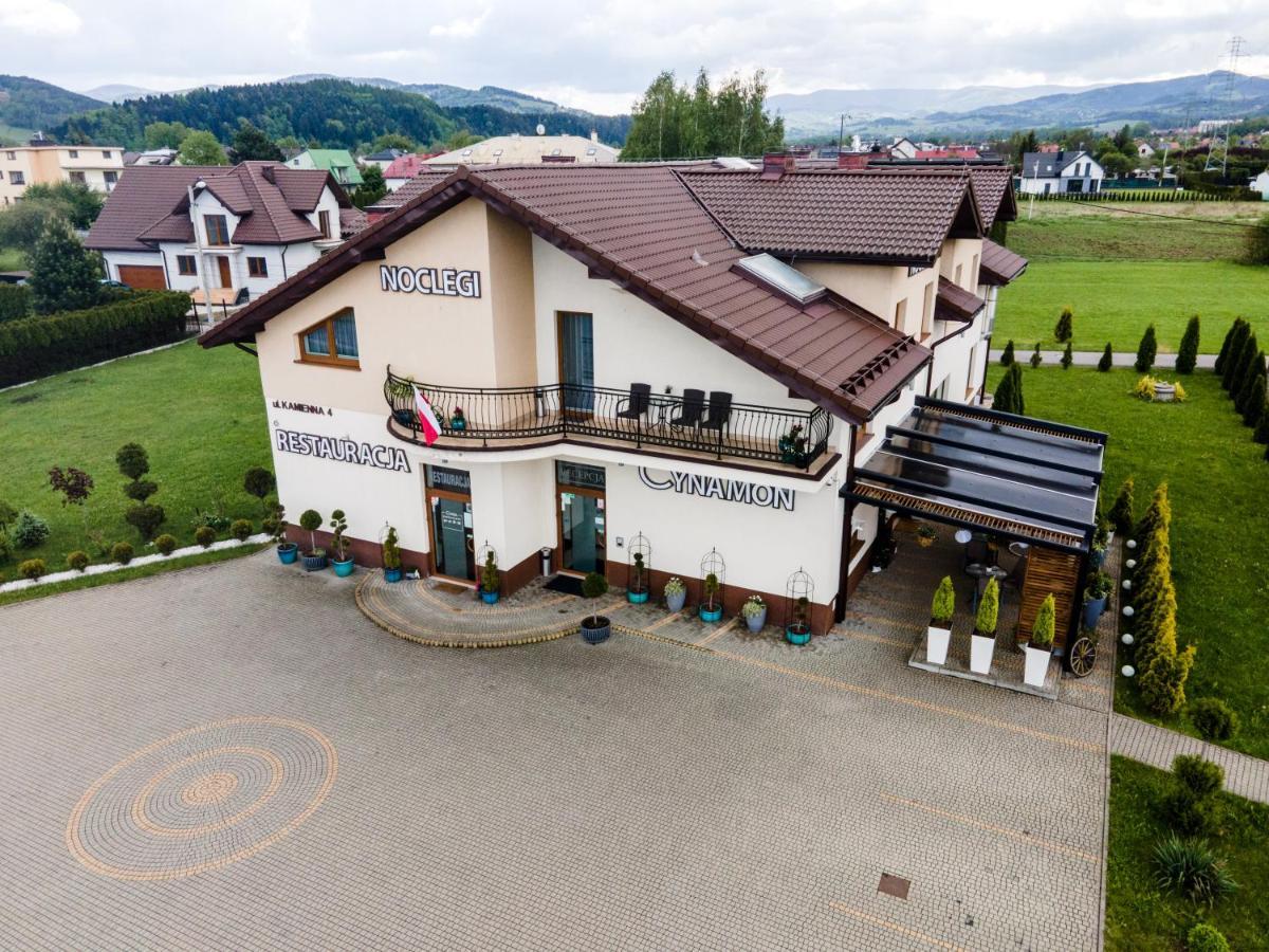 Cynamon Hotel Nowy Sącz Buitenkant foto