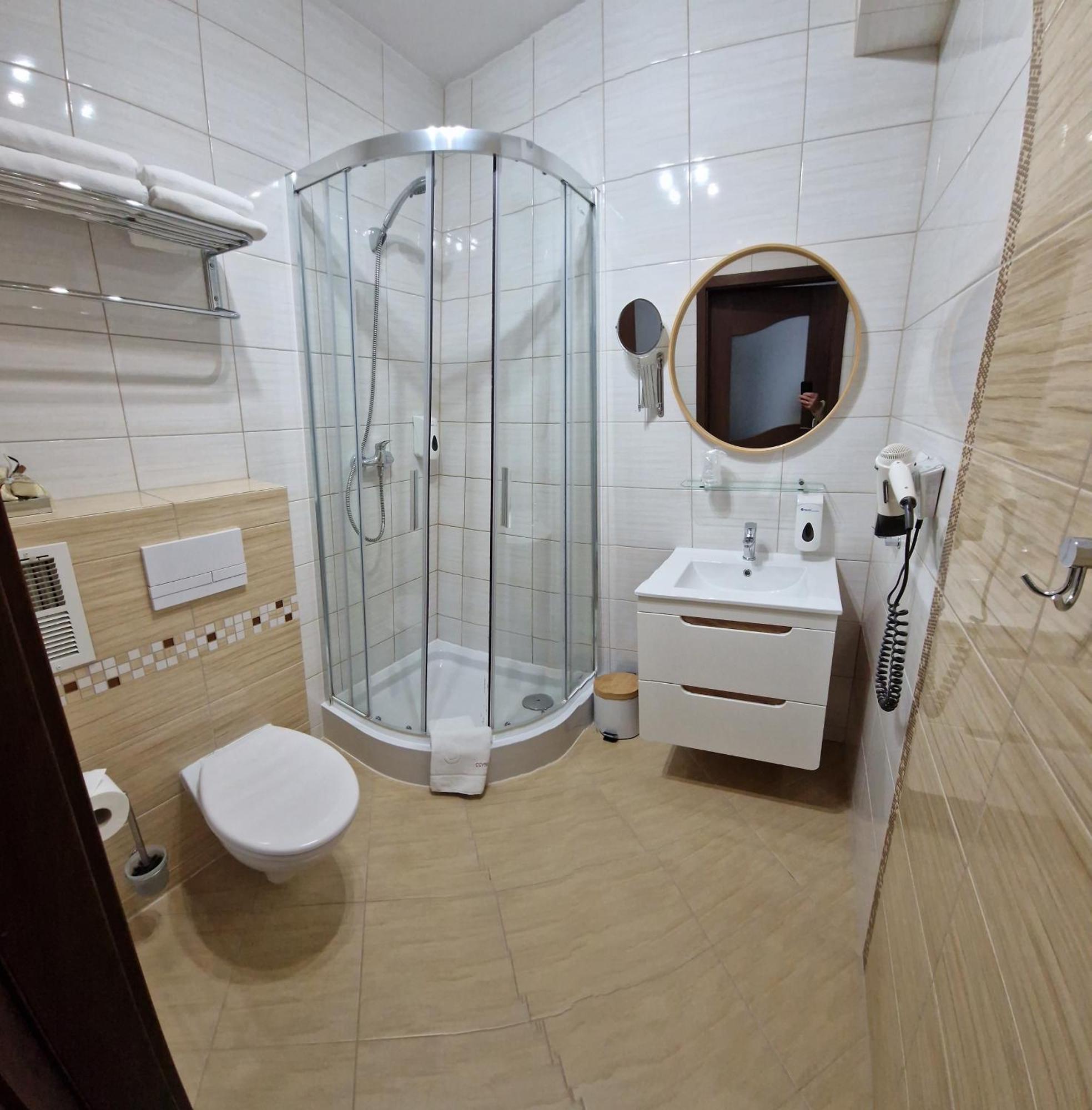 Cynamon Hotel Nowy Sącz Buitenkant foto