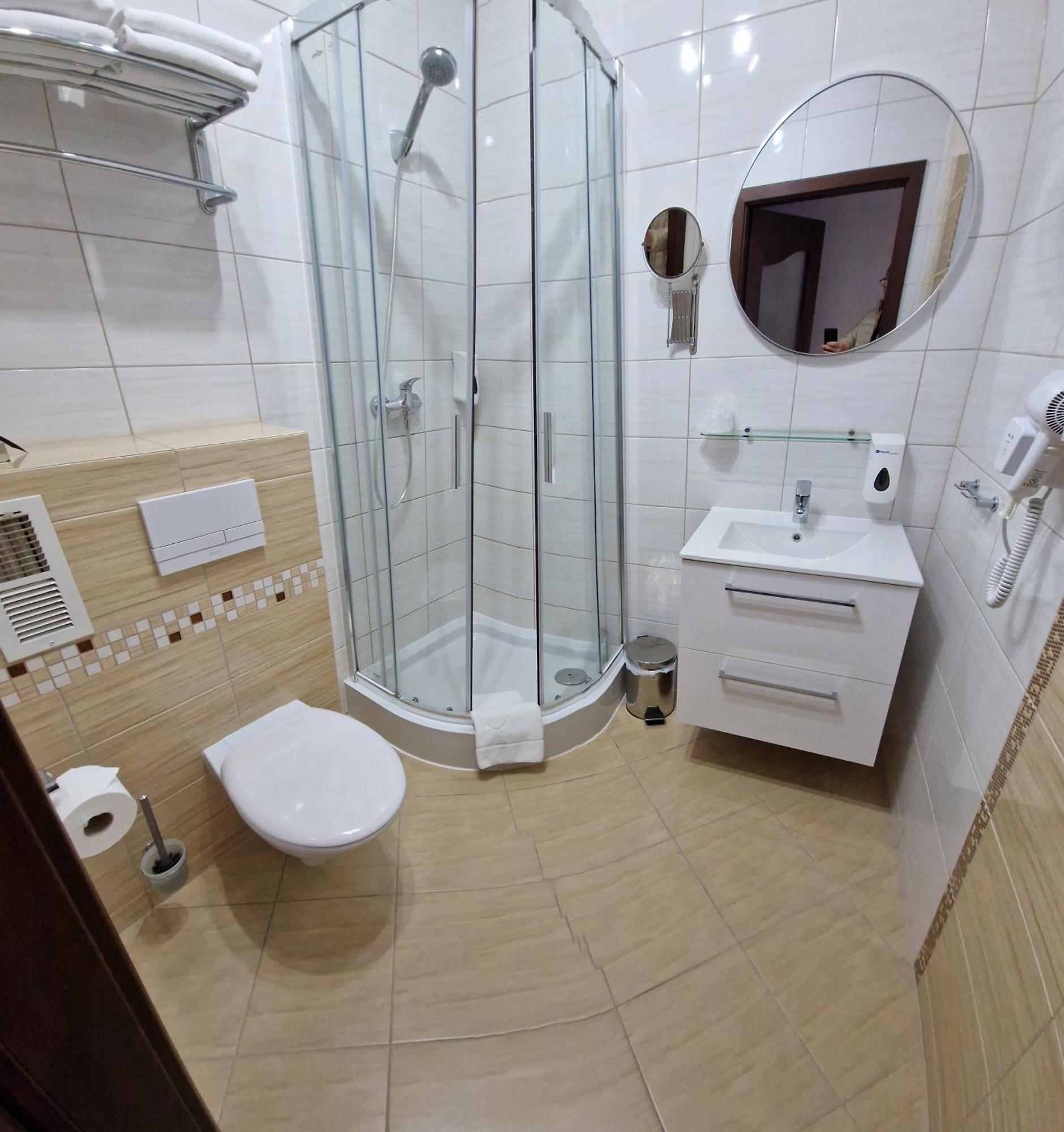Cynamon Hotel Nowy Sącz Buitenkant foto