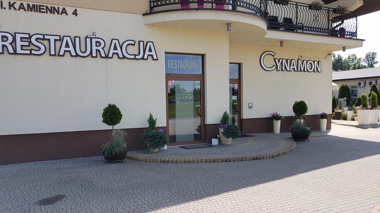 Cynamon Hotel Nowy Sącz Buitenkant foto